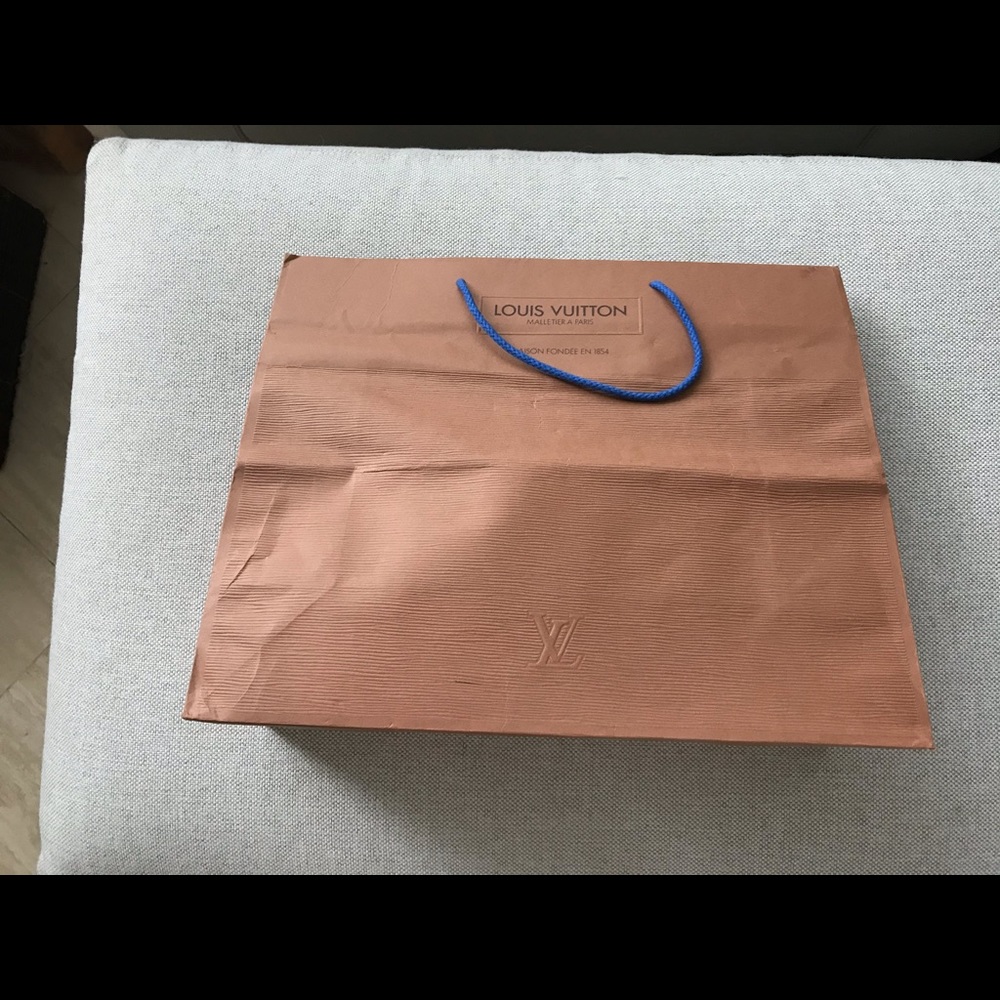 Genuine Louis Vuitton paper bag